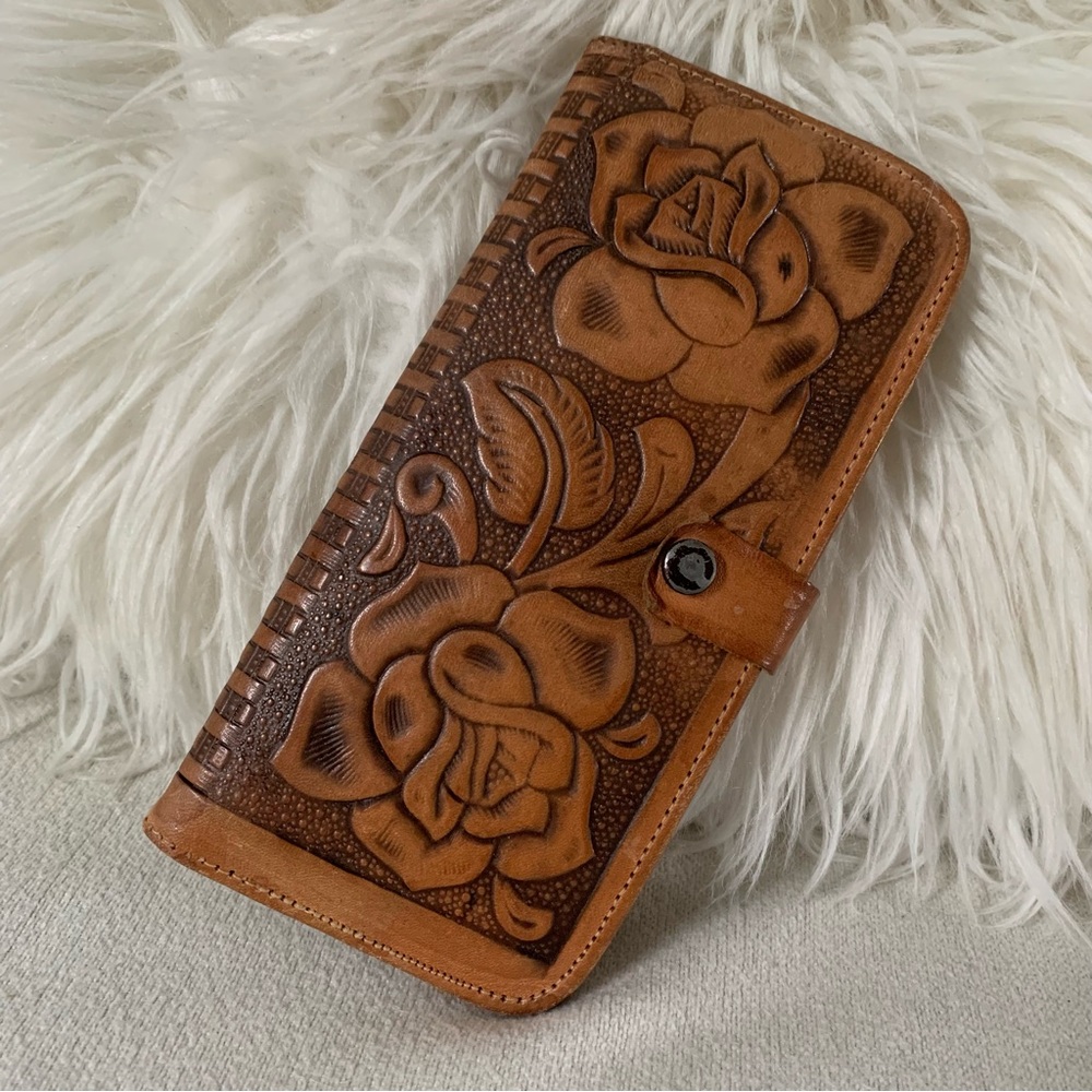 Vintage Tooled Leather Rose Floral Zipper Mirror Wallet